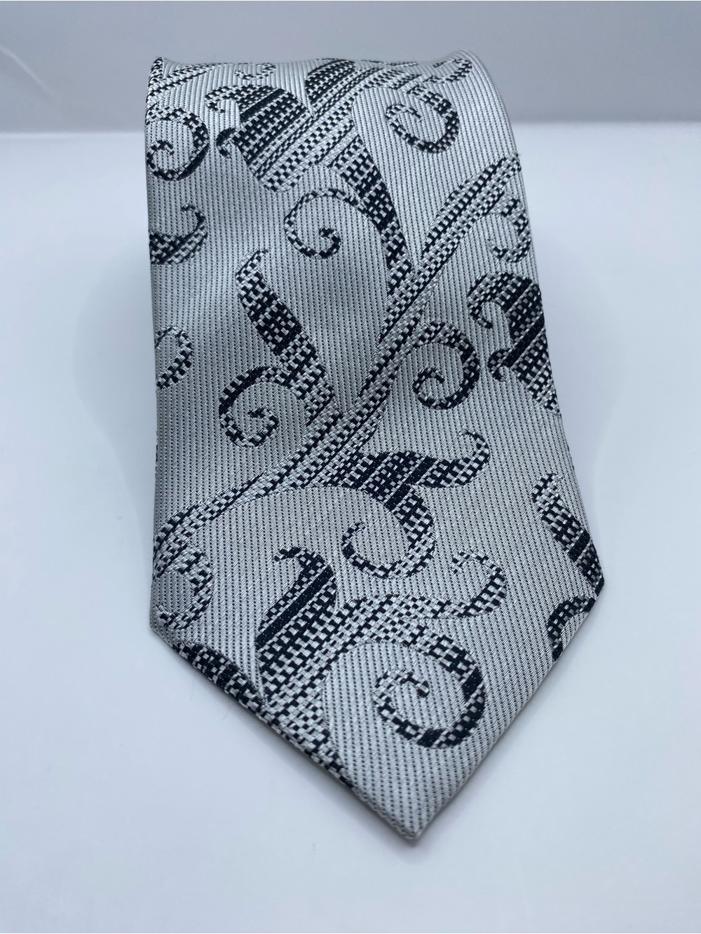 The Big Knot Men's Silver-Gray Patterned Tie